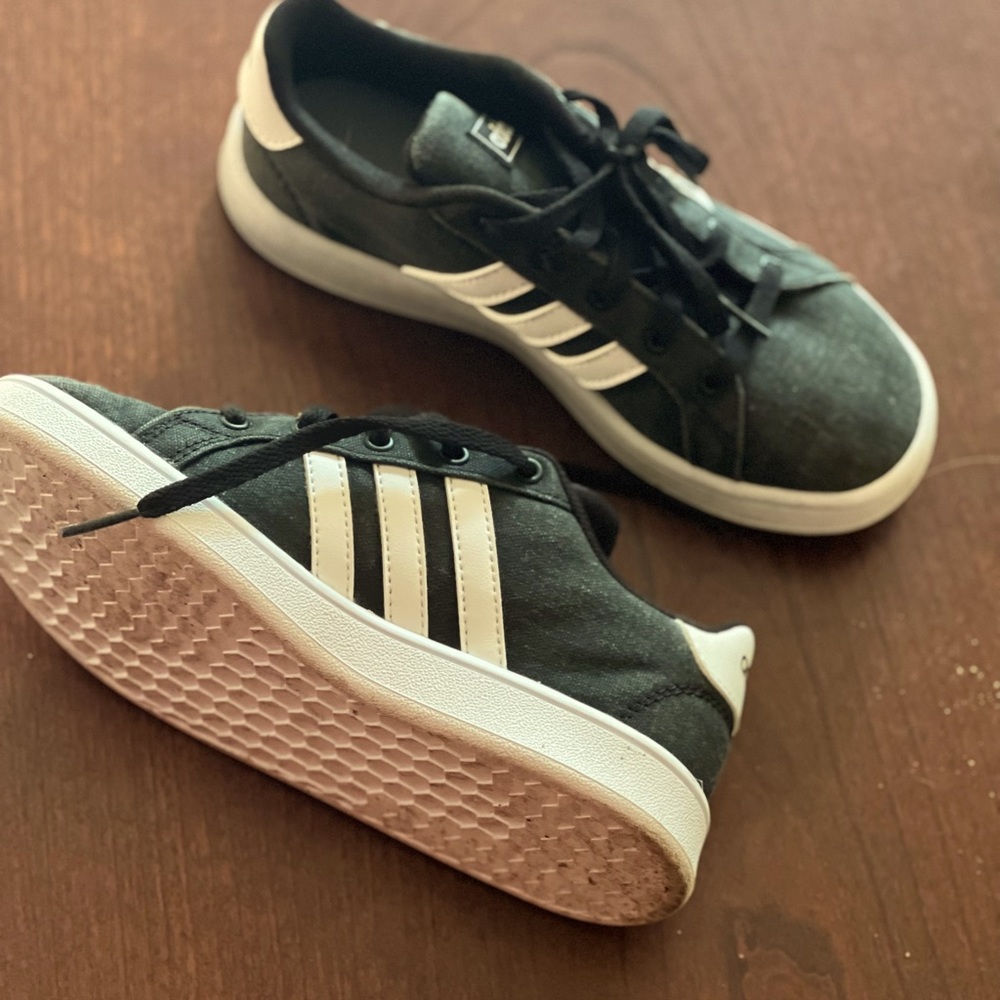 Youth Adidas Shoes- Gray- Size 1